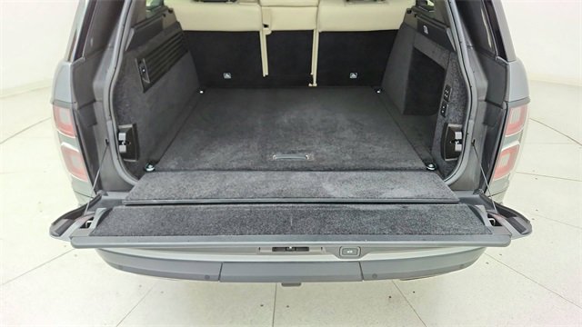 Used 2022 Land Rover Range Rover Westminster Edition image 14