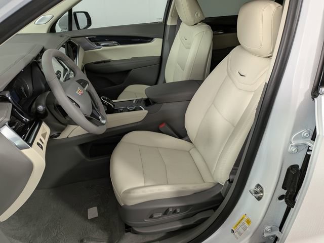 New 2025 Cadillac XT6 Premium Luxury w/ LPO, Floor Liner Package image 19