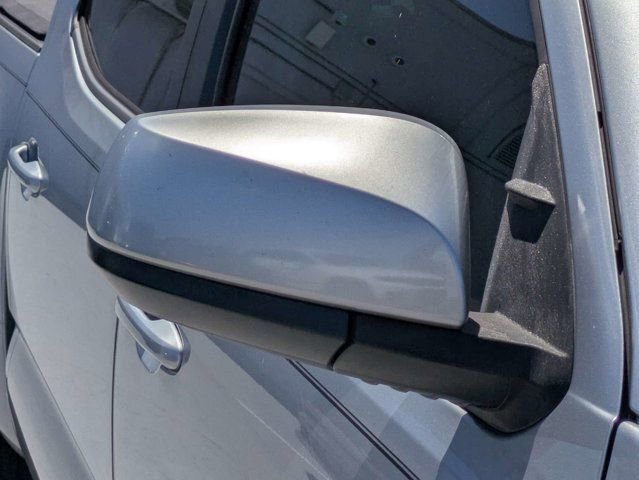 Used 2017 Toyota Tacoma SR RWD image 11