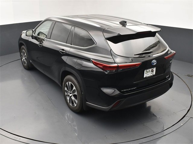 Used 2022 Toyota Highlander XLE image 17