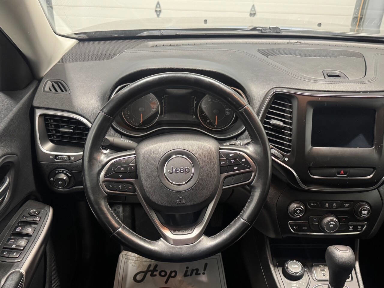 Used 2019 Jeep Cherokee Latitude w/ Cold Weather Group image 24