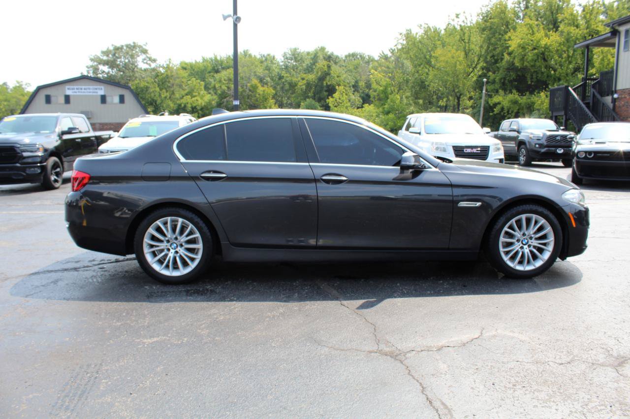 Used 2016 BMW 528i xDrive Sedan AWD/4WD image 4