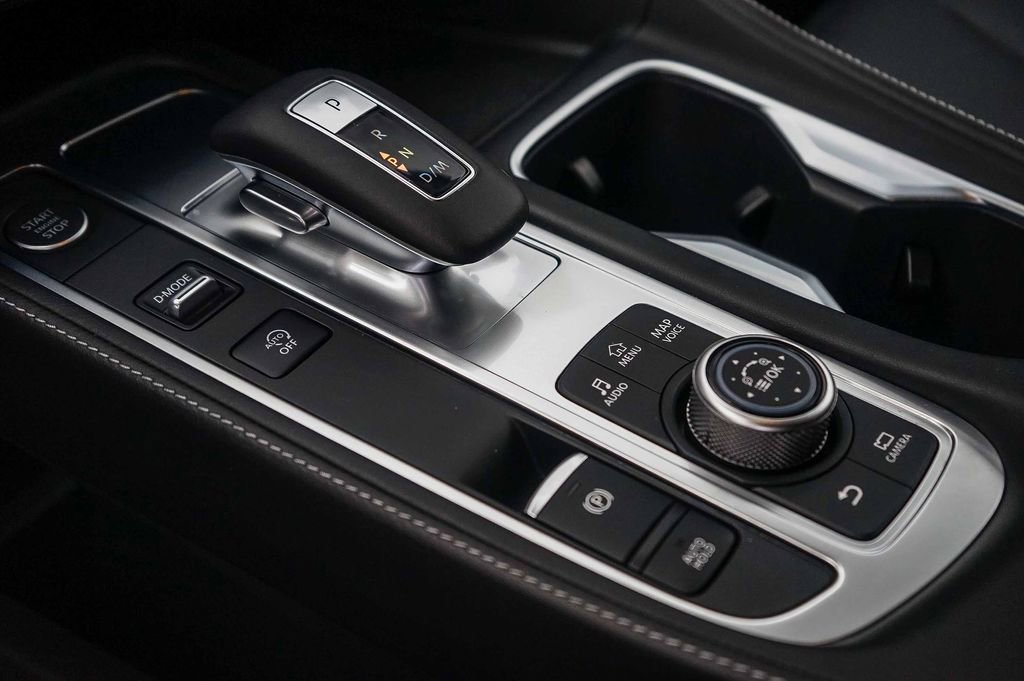 Certified 2025 INFINITI QX60 Luxe image 18