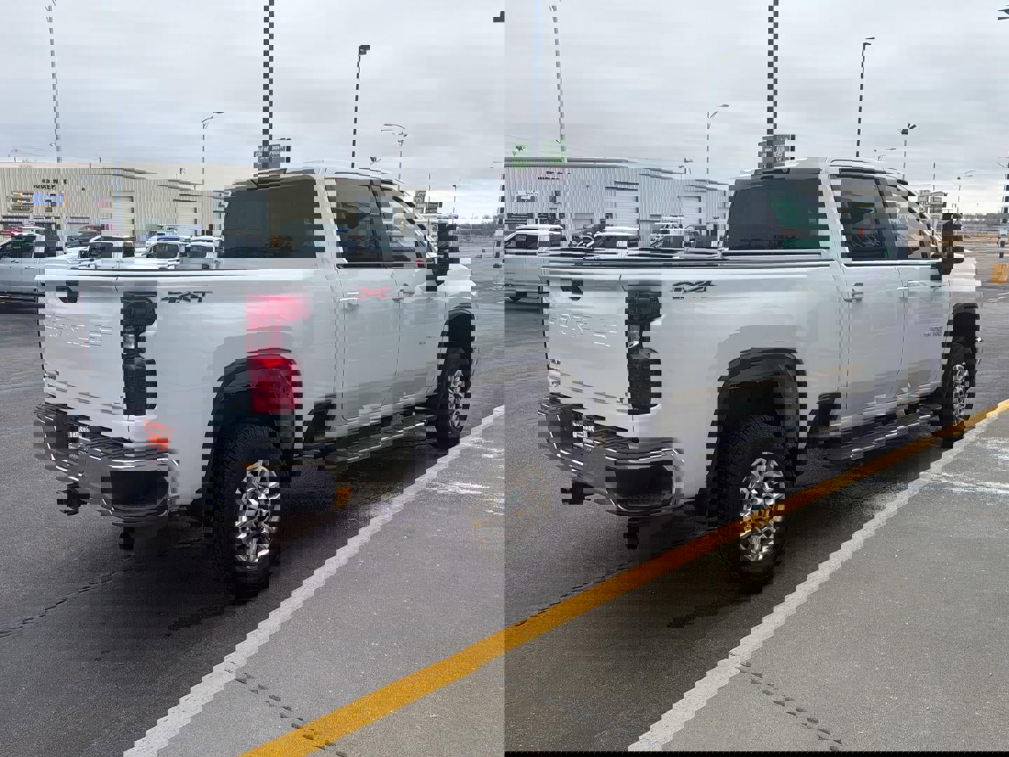 Used 2025 Chevrolet Silverado 2500 LT w/ Convenience Package image 6