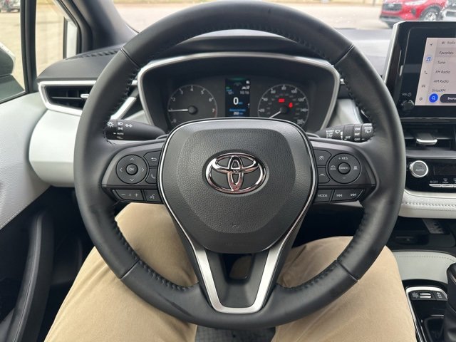 Used 2025 Toyota Corolla SE image 33