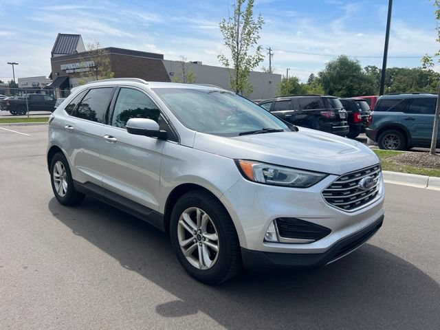 Used 2019 Ford Edge SEL w/ Equipment Group 201A AWD/4WD image 3