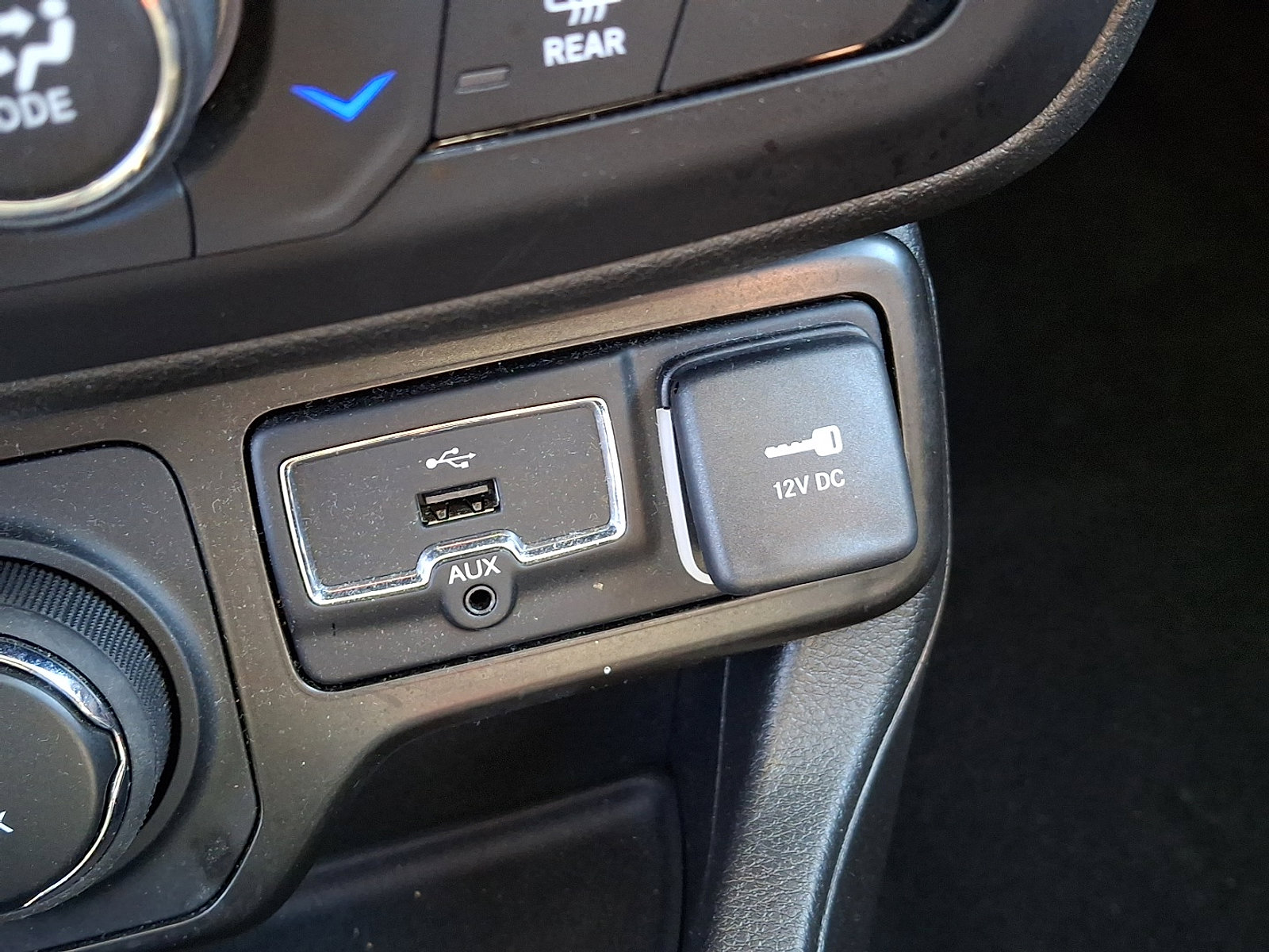 Used 2022 Jeep Renegade Limited w/ Sun, Sound & Wheels Group image 22