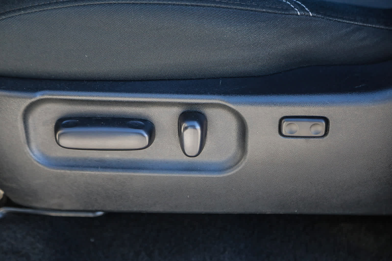 Certified 2023 Toyota Tacoma TRD Off-Road w/ Black Out Package (TMS) image 19