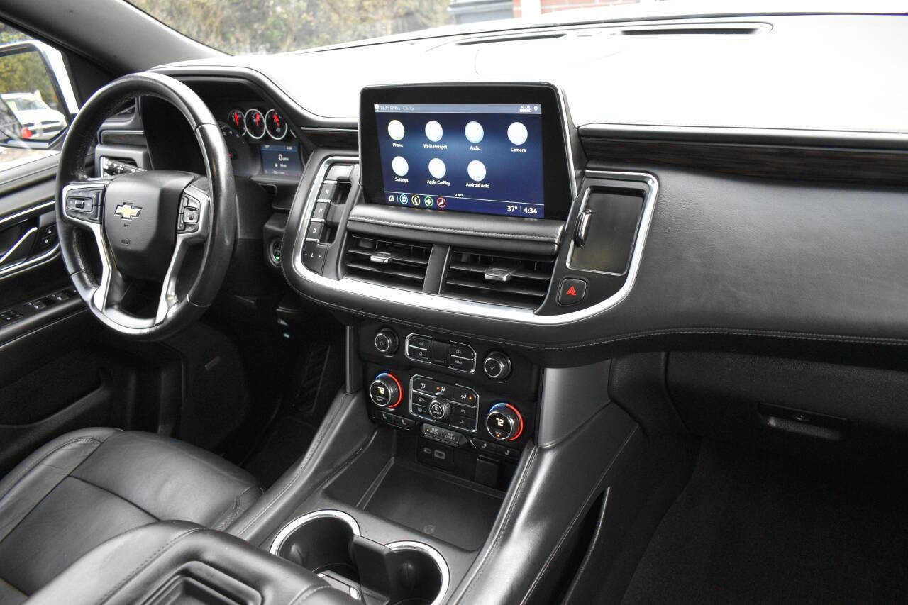 Used 2021 Chevrolet Suburban LT image 29