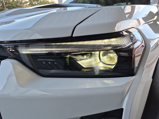Used 2025 Chevrolet Colorado ZR2 w/ Technology Package AWD/4WD image 26