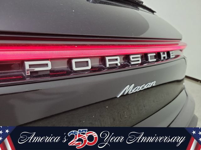 Used 2025 Porsche Macan AWD/4WD image 5