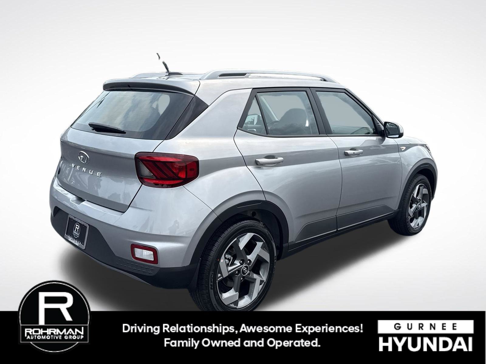 New 2026 Hyundai Venue SEL FWD image 9