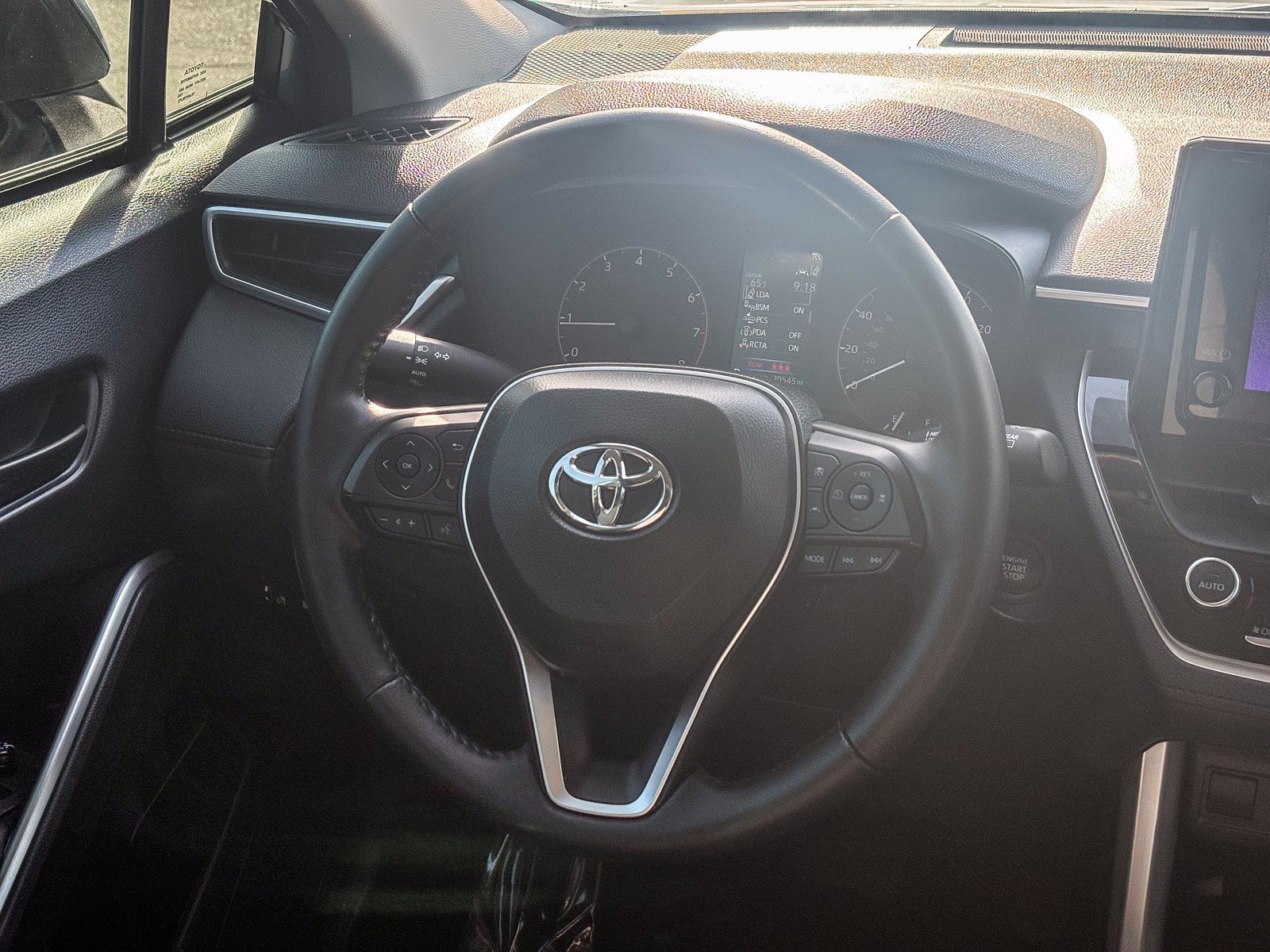 Used 2024 Toyota Corolla Cross LE w/ Moonroof Package FWD image 18
