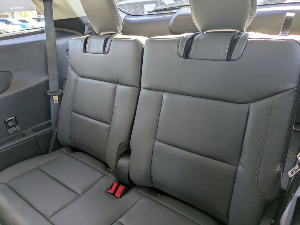 New 2026 Ford Explorer Active w/ Active Comfort Package image 16