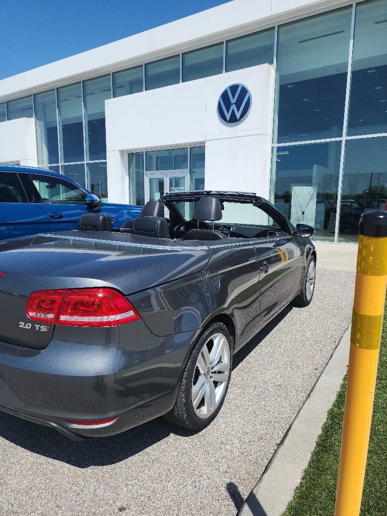 Used 2014 Volkswagen Eos Executive FWD image 5