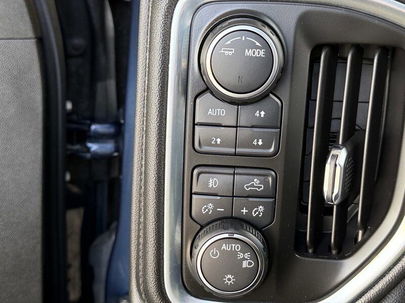 Used 2021 Chevrolet Silverado 1500 RST AWD/4WD image 26