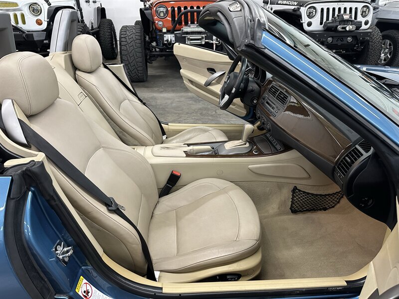 Used 2003 BMW Z4 3.0i RWD image 13