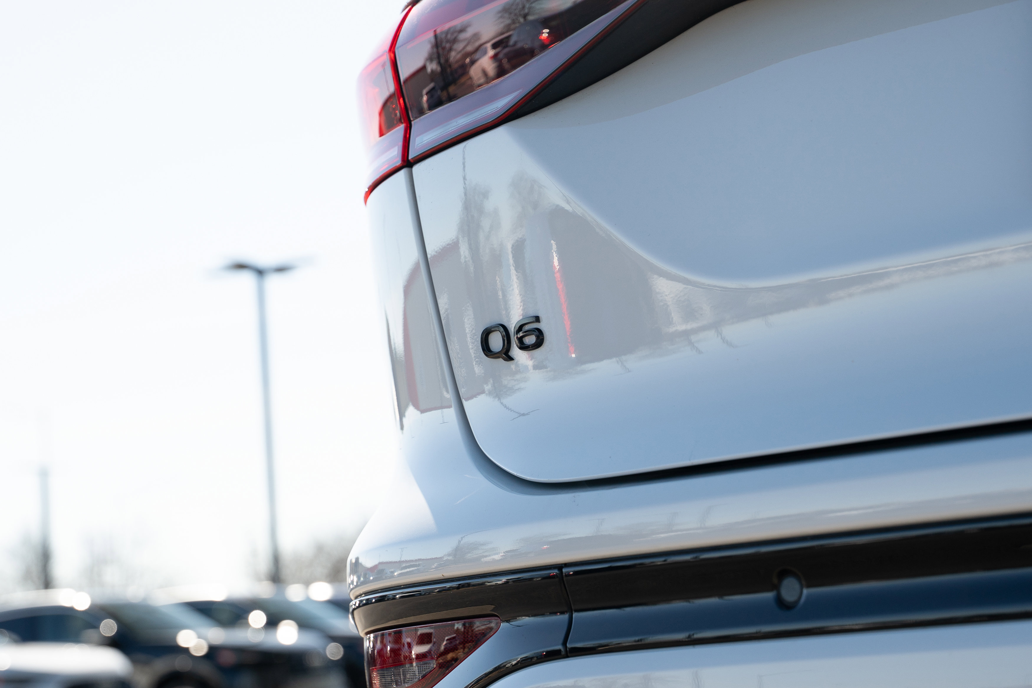 Certified 2025 Audi Q6 e-tron Premium Plus w/ Premium Plus AWD/4WD image 31