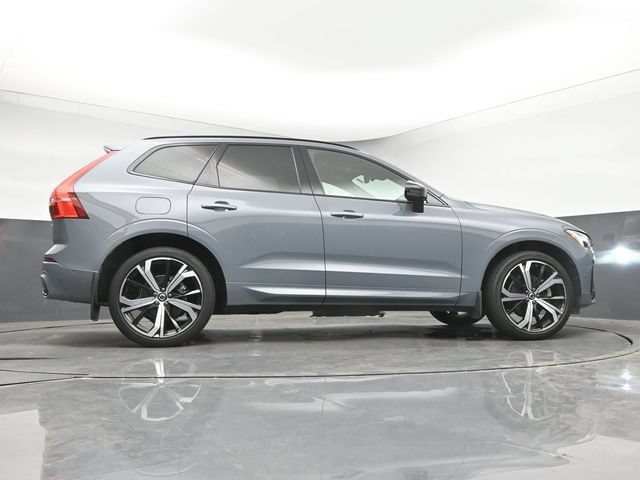 Used 2023 Volvo XC60 B5 Ultimate w/ Climate Package FWD image 17
