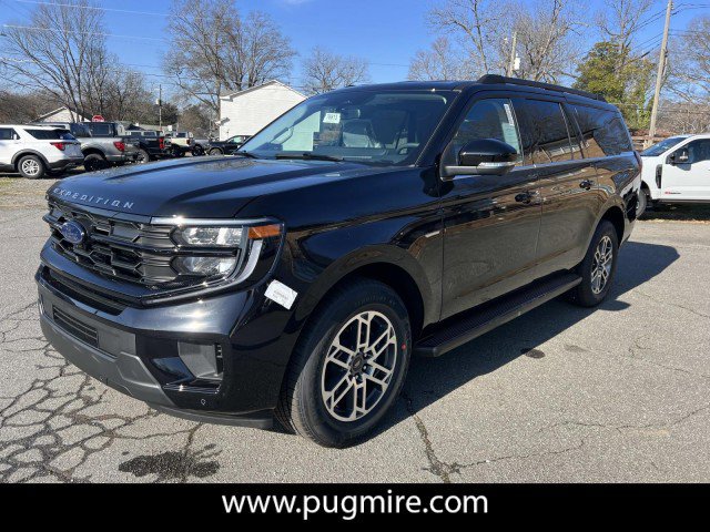 New 2026 Ford Expedition Max Active RWD image 3