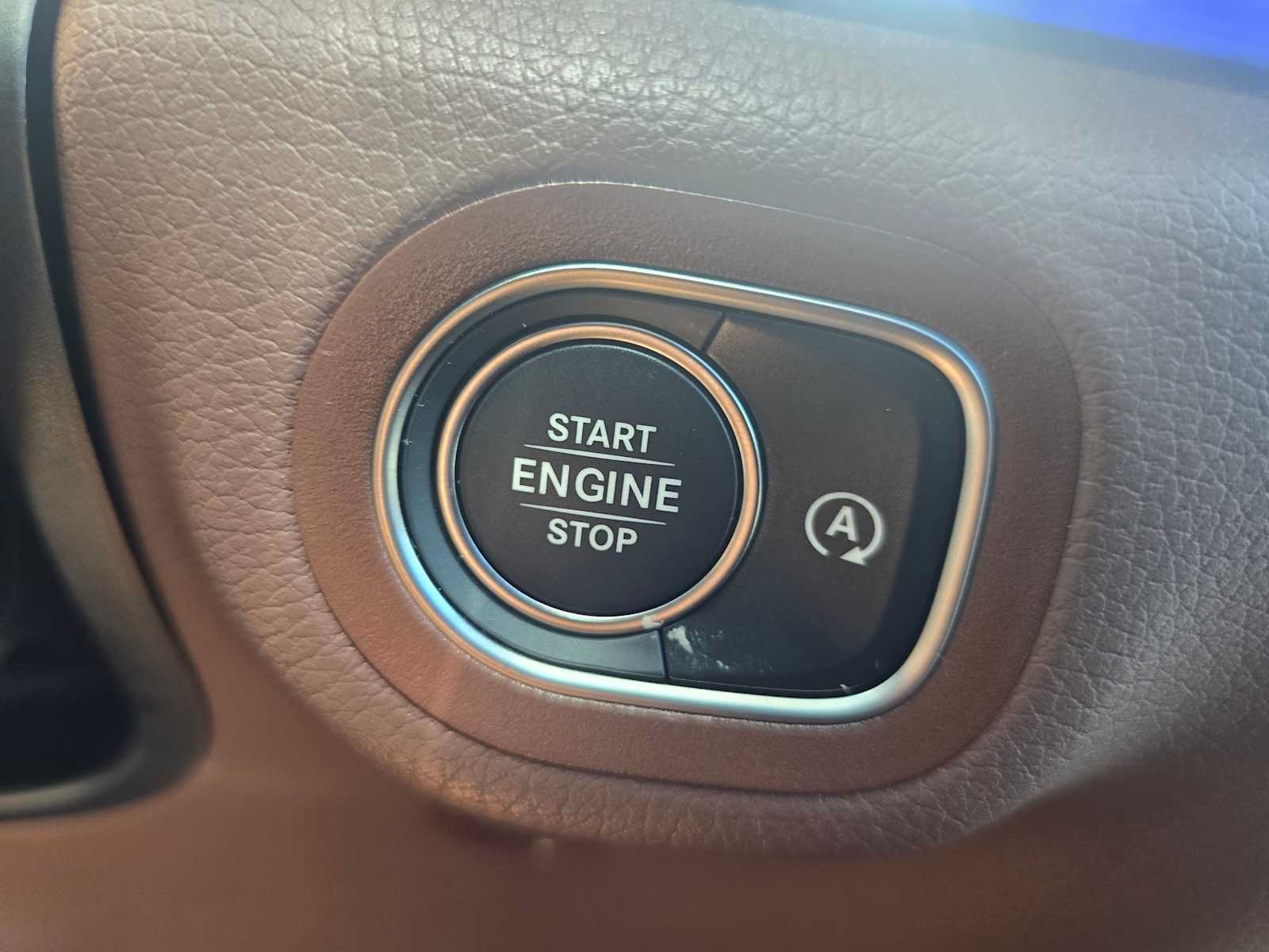 Certified 2026 Mercedes-Benz GLS 450 4MATIC image 31