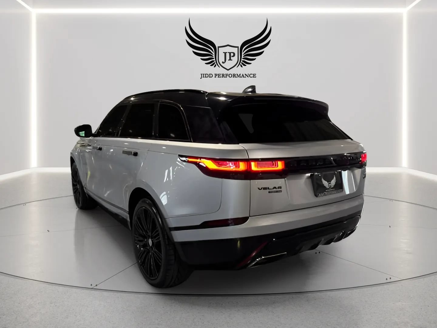 Used 2019 Land Rover Range Rover Velar R-Dynamic HSE AWD/4WD image 5