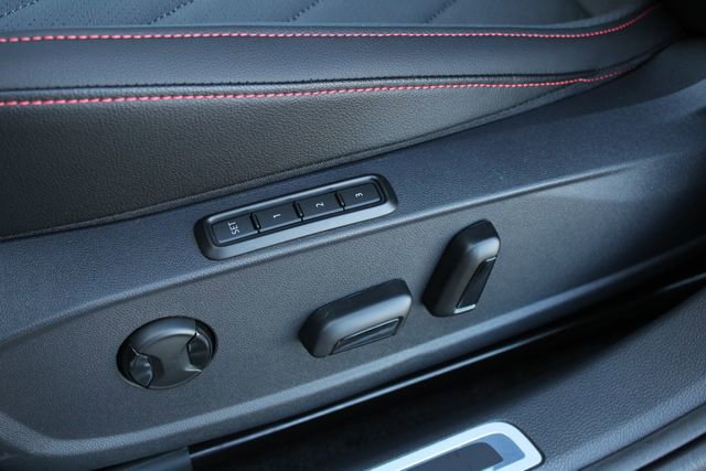 New 2026 Volkswagen Jetta GLI Autobahn FWD image 3