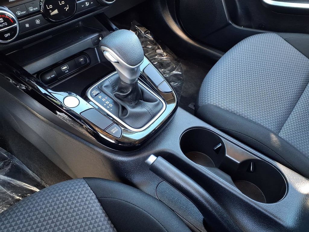 Certified 2025 Kia Soul S FWD image 20