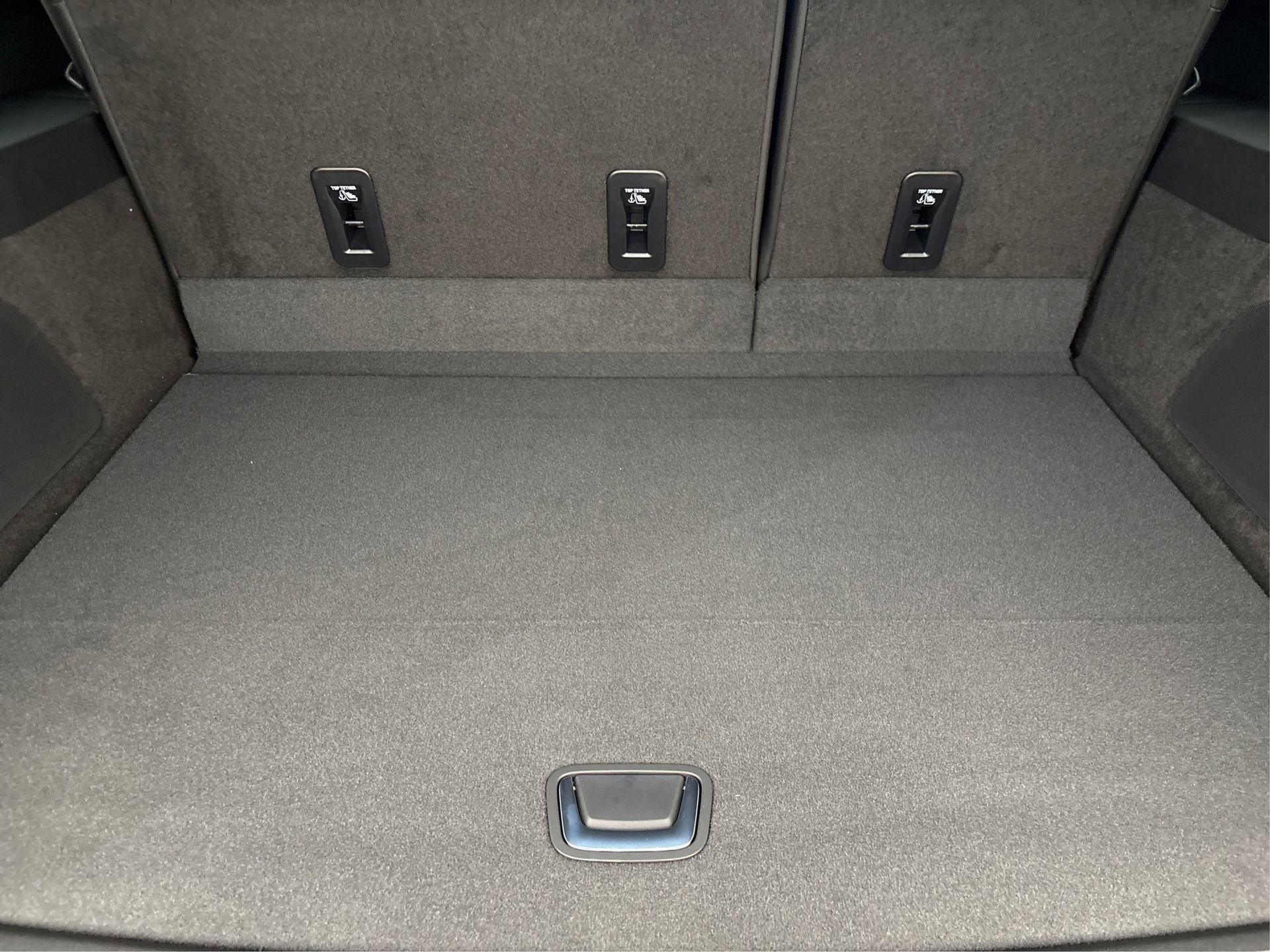 New 2025 Cadillac Escalade ESV Luxury image 11