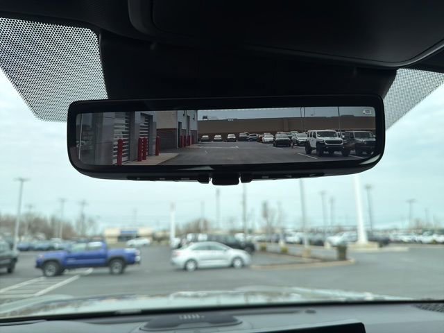 Used 2025 Toyota Tacoma Limited image 33