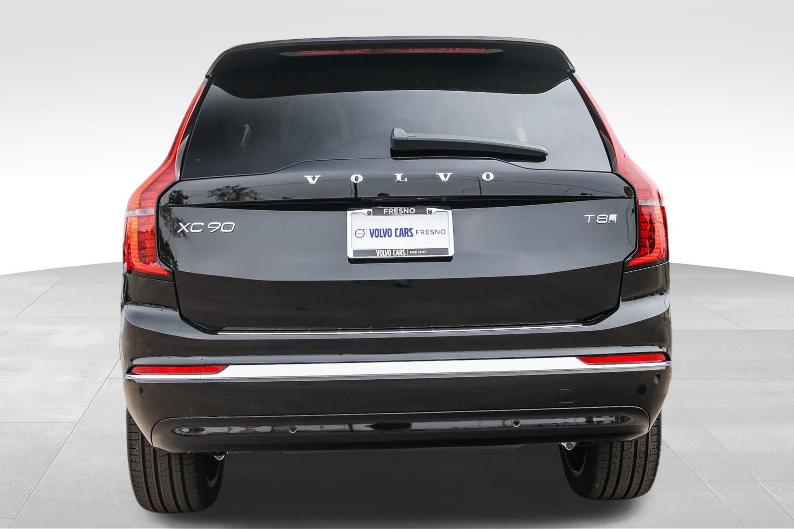 New 2026 Volvo XC90 T8 Plus w/ Protection Package Premier image 6