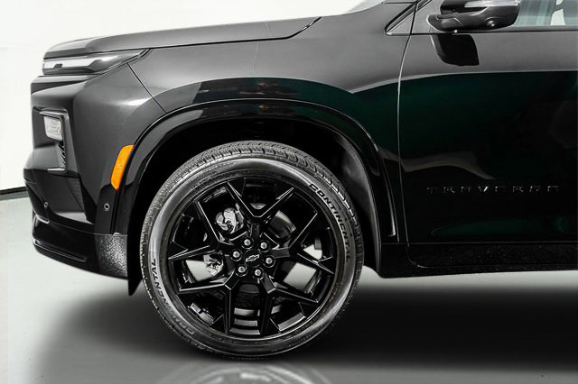 Used 2026 Chevrolet Traverse RS image 57