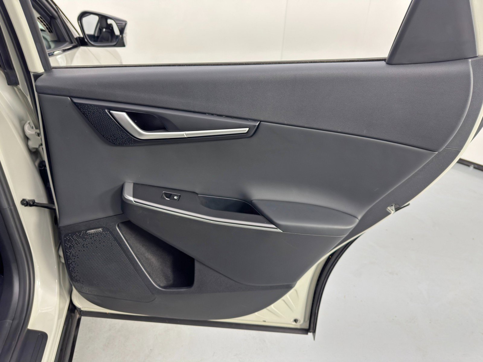 Used 2022 Kia EV6 Wind image 44