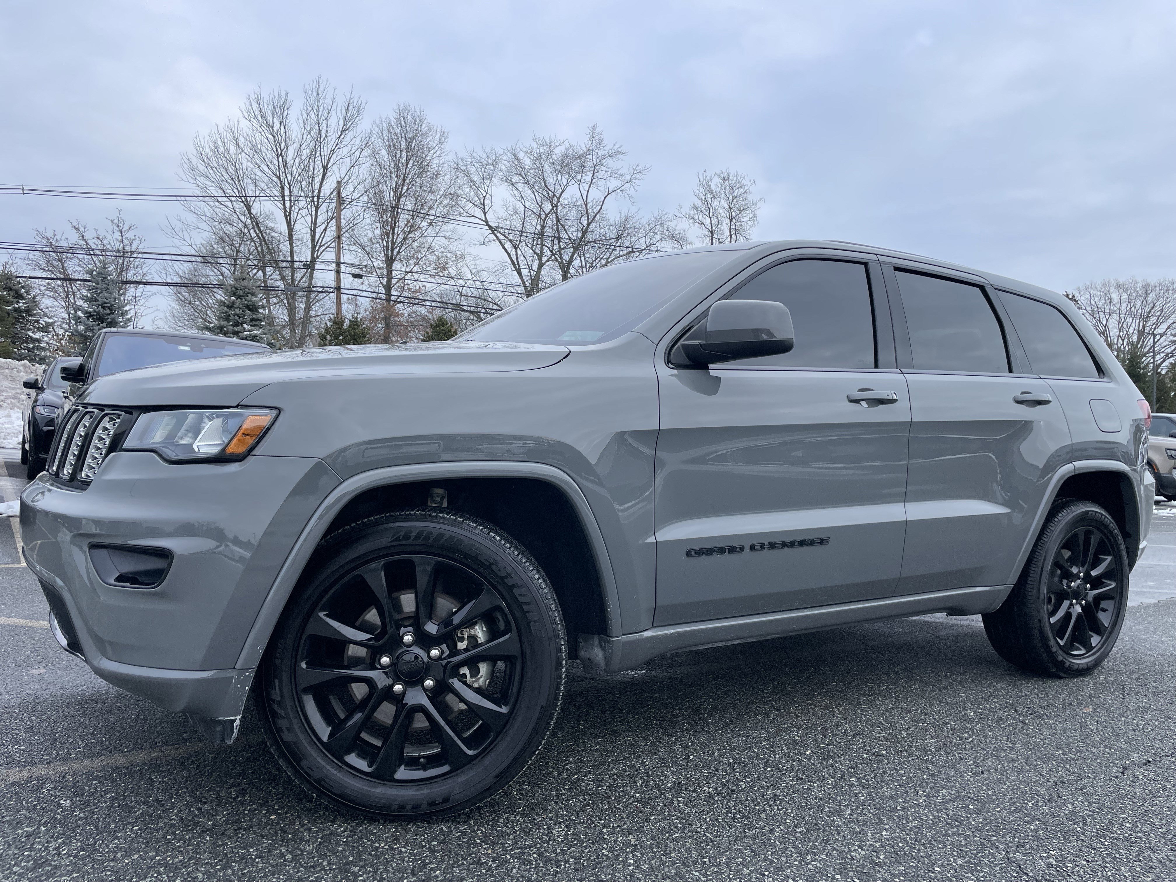 Used 2021 Jeep Grand Cherokee Laredo X image 36