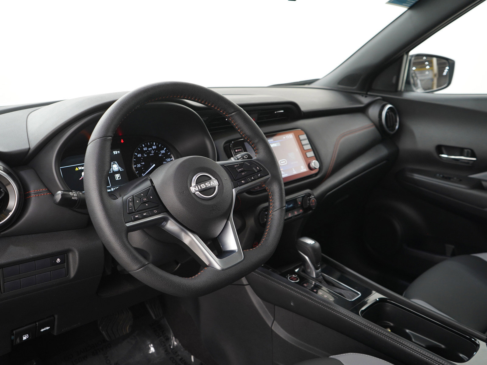 Used 2024 Nissan Kicks SR w/ SR Premium Package image 25