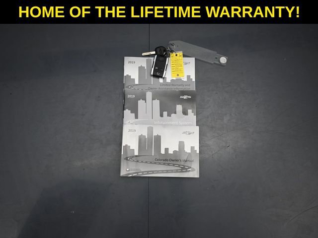 Used 2019 Chevrolet Colorado ZR2 image 45