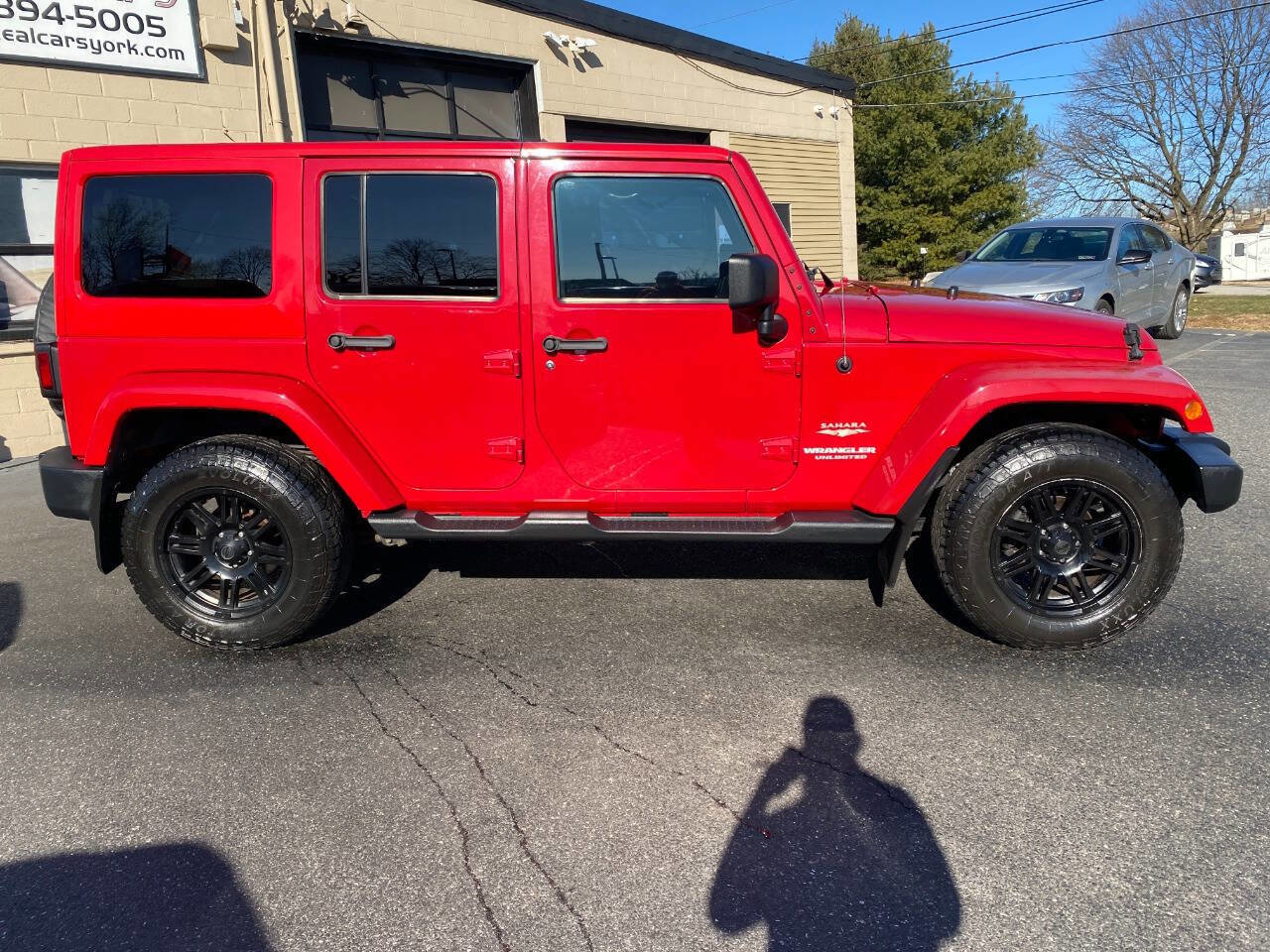 Used 2012 Jeep Wrangler Unlimited Sahara w/ Connectivity Group image 2
