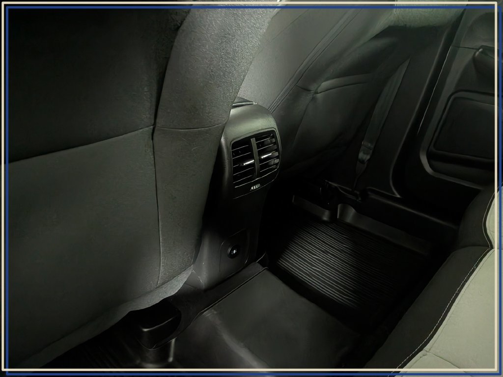 Used 2023 Ford Escape Active w/ Tech Pack #2 AWD/4WD image 32