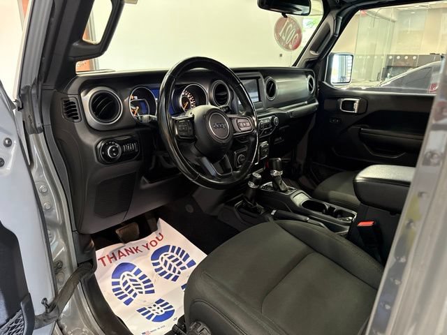 Used 2021 Jeep Gladiator Sport AWD/4WD image 25