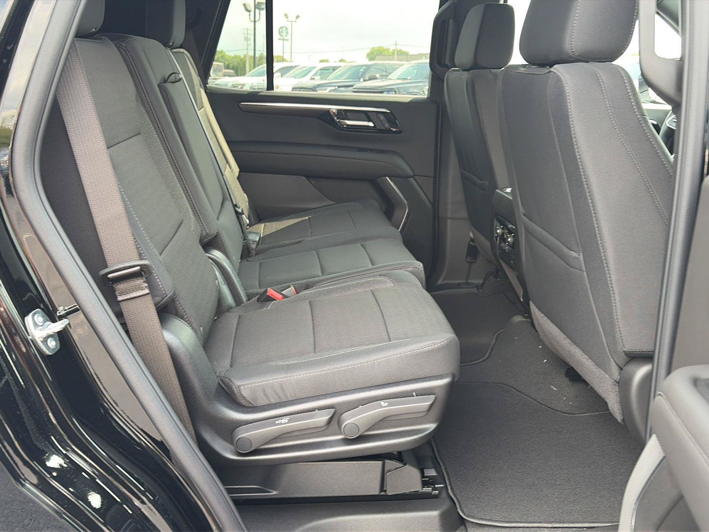 New 2026 Chevrolet Tahoe LS w/ LPO, Dark Essentials Package AWD/4WD image 17