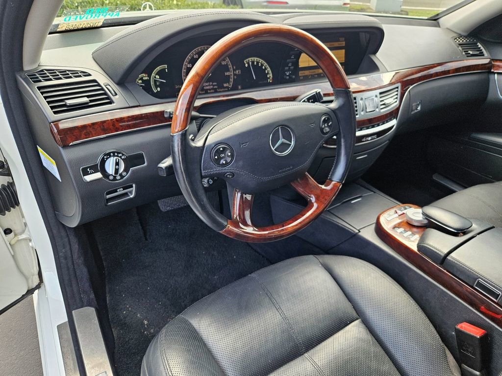 Used 2009 Mercedes-Benz S 550 4MATIC image 13