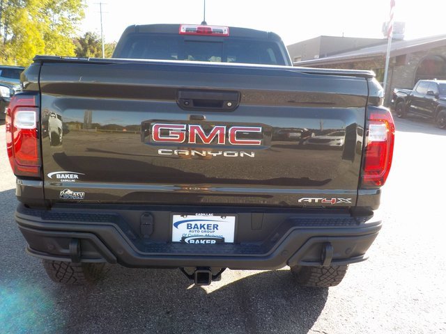 Used 2024 GMC Canyon AT4X w/ AT4X AEV Edition image 4