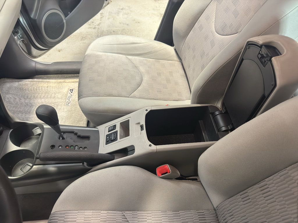 Used 2012 Toyota RAV4 FWD w/ Value Pkg image 18