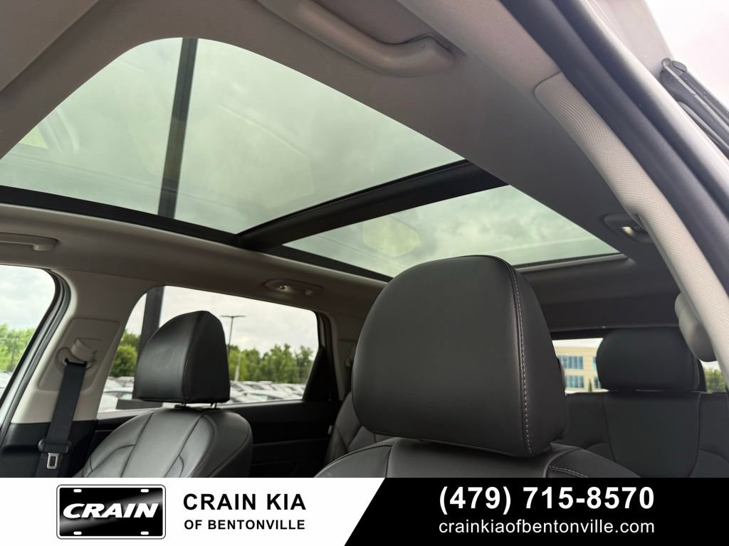Certified 2025 Kia Sorento SX FWD image 23