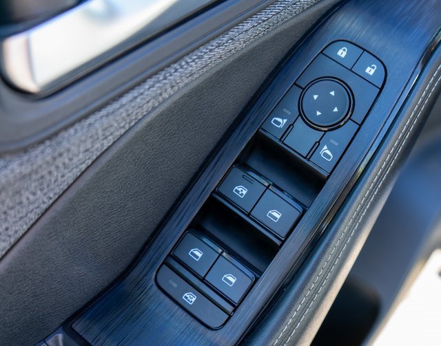 Used 2022 Nissan Rogue SV image 19