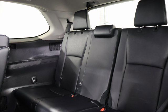 Certified 2024 Toyota Grand Highlander XLE image 31