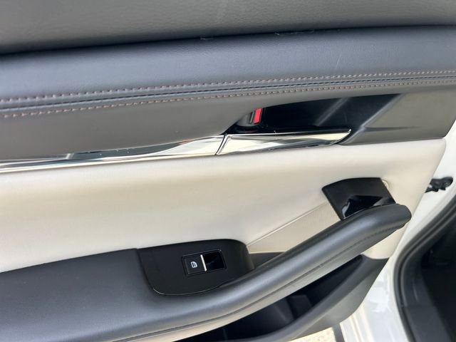 Used 2020 MAZDA MAZDA3 Hatchback w/ Preferred Package image 41