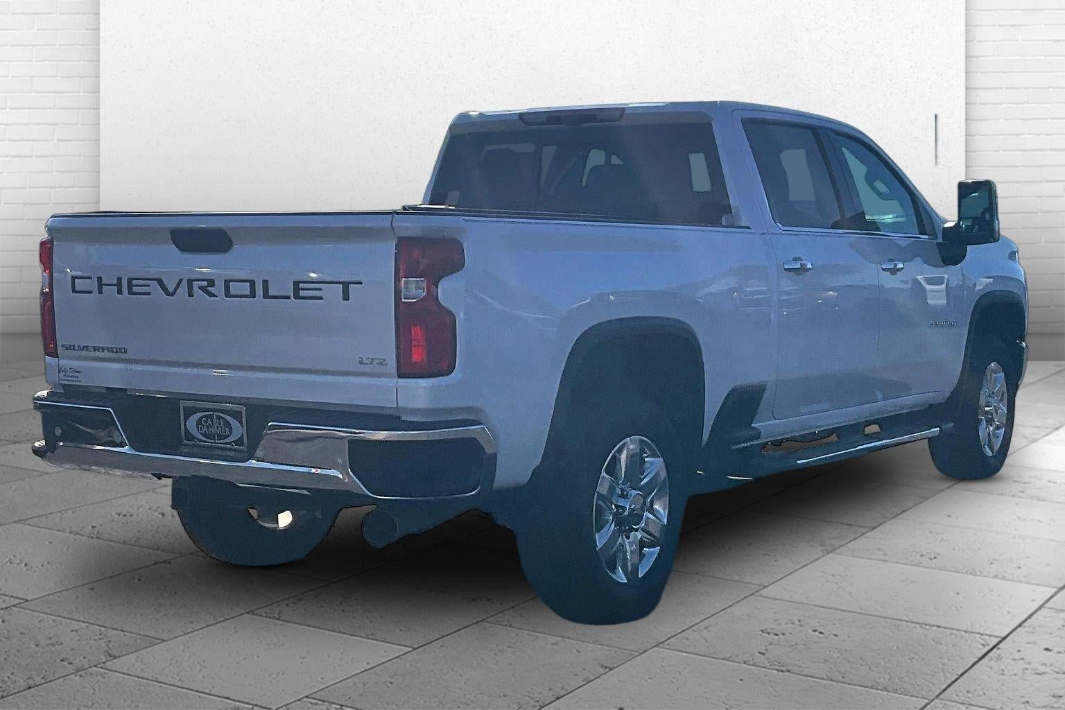 Used 2021 Chevrolet Silverado 2500 LTZ w/ LTZ Premium Package AWD/4WD image 14