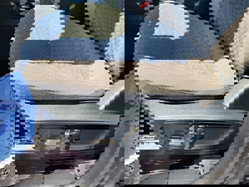 Used 2020 Ford Escape SE image 14