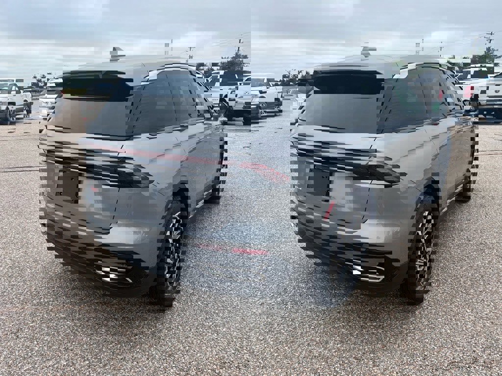 New 2025 Lincoln Nautilus Premier w/ Equipment Group 102A image 4